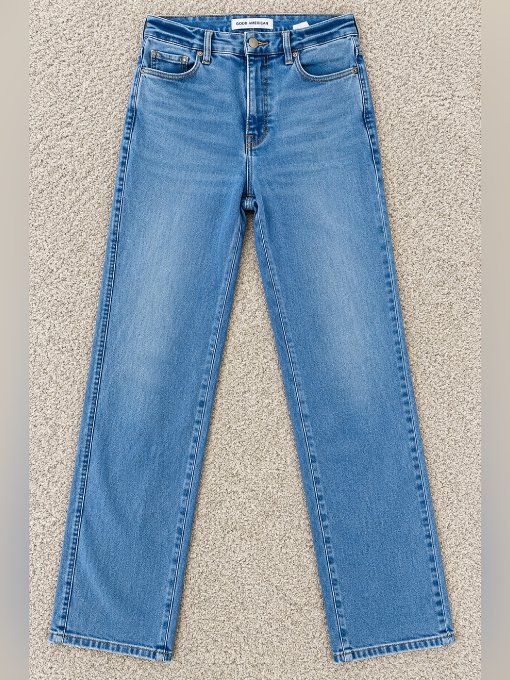 Good American Straight Leg Distressed Jeans in Light Blue Denim